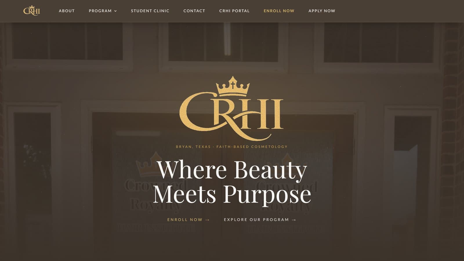Crowned Royalty Hair Institute desktop screenshot